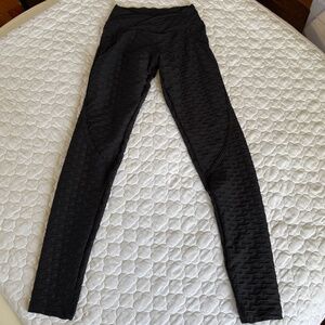 Canoan Scrunch Leggings in Black Size P (US- Small)